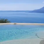 Divina22-apt Unica-con Piscina E Vista Castelletto Di Brenzone