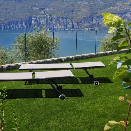 Divina22-apt Unica-con Piscina E Vista