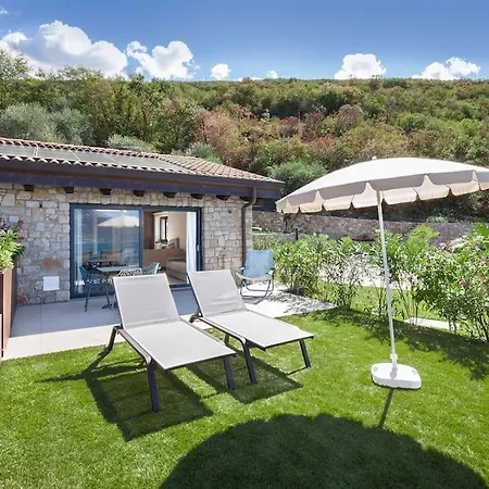 Lejlighed Divina22-apt Unica-con Piscina E Vista Castelletto Di Brenzone
